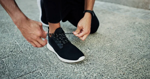 Build Better You Ground Man Tying His Shoelaces Workout City — Stock Photo, Image