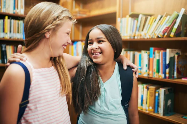 Glad Youre Friend Two Cheerful Young School Girls Standing Arms — Stock Photo, Image