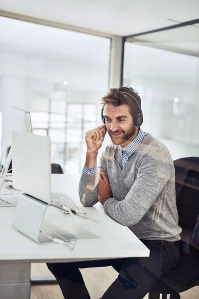 Call Center Hombre Feliz Hablando Oficina Consultor Conversación Con Cliente — Foto de Stock