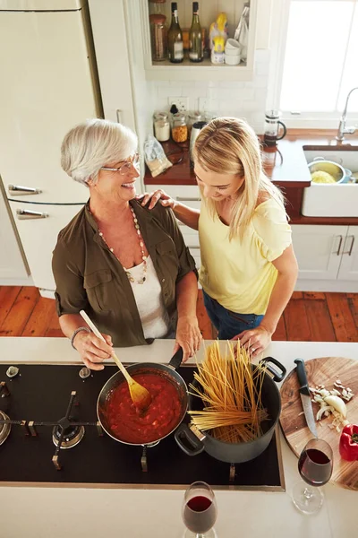 Teaching Woman Happy Mother Cooking Food Healthy Diet Together Love — Stock Photo, Image