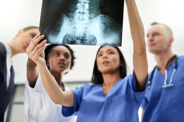 Teamwork Help Consulting Doctors Xray Results Medical Support Collaboration Healthcare — Stock Photo, Image