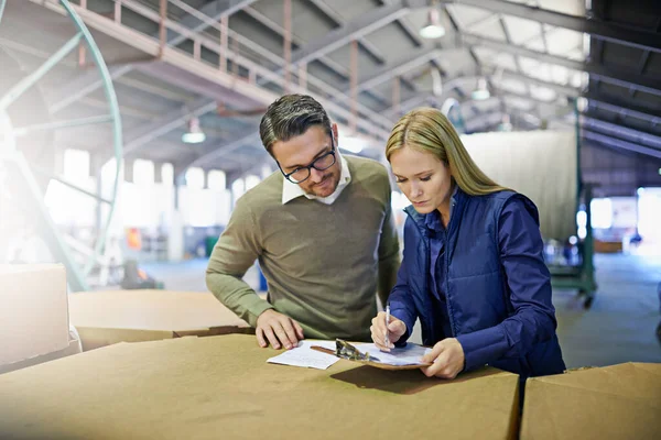 Running Newest Orders Two Managers Reading Paperwork While Standing Factory — Stock Photo, Image