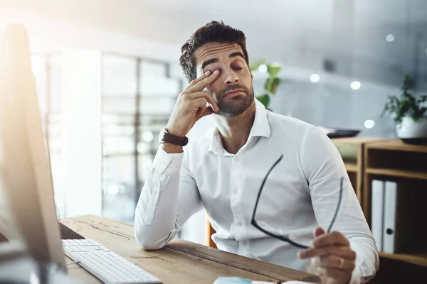 Stress Cansado Homem Trabalho Com Burnout Problema Mail Ansiedade Partir — Fotografia de Stock