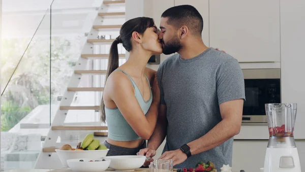 Love Cooking Couple Kissing Kitchen While Preparing Healthy Fresh Diet — Stock Photo, Image