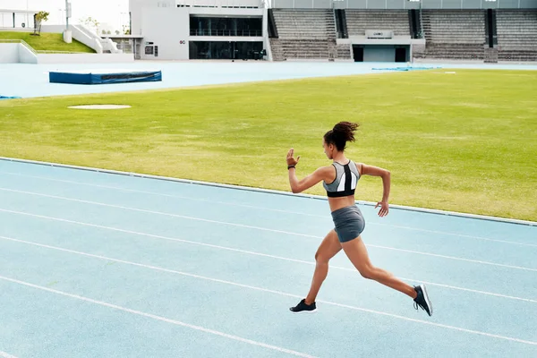 Kadın Spor Koşu Sporcuları Egzersiz Kardiyo Eğitimi Açık Havada Egzersiz — Stok fotoğraf