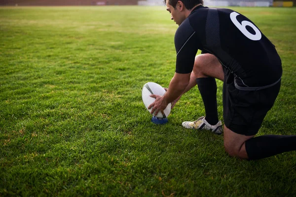 Hard Work Pays Handsome Young Sportsman Crouching Alone Rugby Practice — Stock Photo, Image
