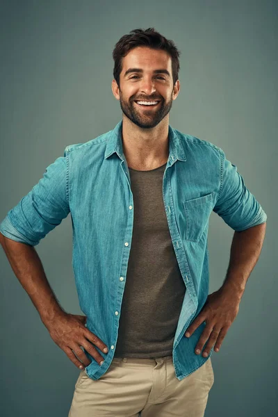 Hes Cool Casual Guy Studio Portrait Handsome Young Man Posing — Stockfoto