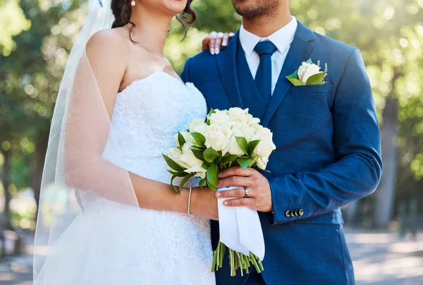 Close Bride Her Wedding Dress Groom Suit Holding Bouquet While — Photo