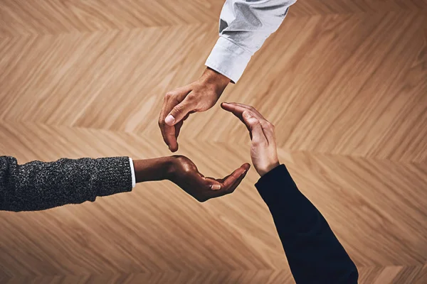 Teamwork Samenwerking Handen Van Zakenmensen Een Cirkel Voor Motivatie Ondersteuning — Stockfoto