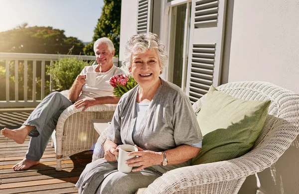 Happy Patio Portrait Senior Couple Coffee Enjoying Bonding Quality Time — Stock Photo, Image