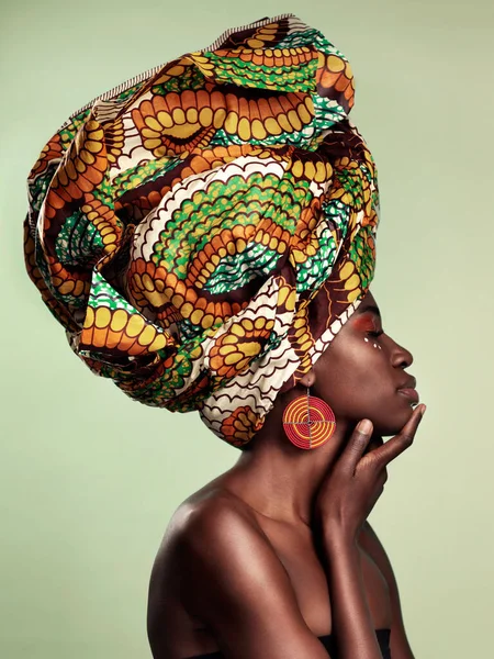 Belleza Perfil Mujer Negra Envoltura Cabeza Estudio Para Cultura Brillo — Foto de Stock