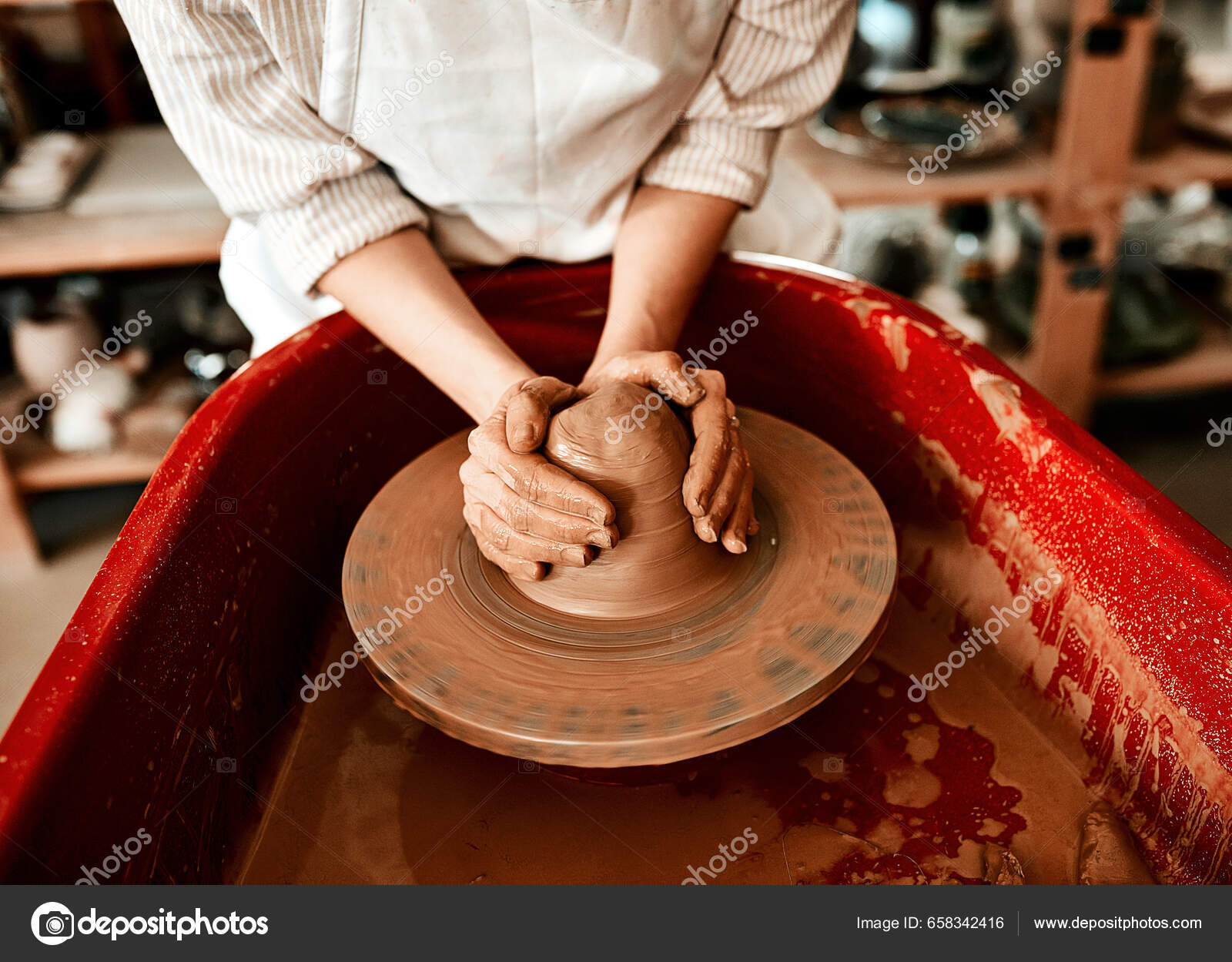 Turn Clay Something Useful Unrecognizable Woman Molding Clay Pottery Wheel  Stock Photo by ©PeopleImages.com 658342416