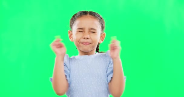 Hope Luck Child Fingers Crossed Green Screen Isolated Studio Background — Stock Video