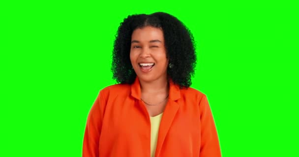 Grünes Gesicht Augenzwinkern Oder Glückliche Frau Mit Verschränkten Armen Flirtende — Stockvideo