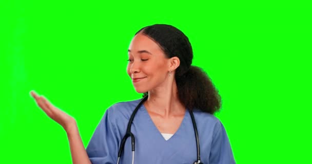 Krankenschwester Grüne Leinwand Und Frau Mit Handfläche Studio Isoliert Auf — Stockvideo