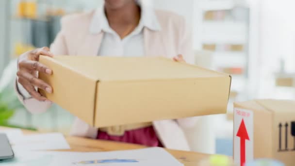 Black Woman Laptop Hands Box Logistics Ecommerce Delivery Shipping Cargo — Stock Video