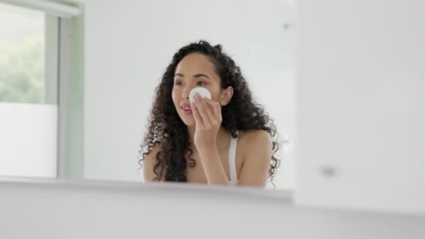 Almohadilla Mujer Belleza Algodón Para Eliminación Maquillaje Limpieza Tratamiento Facial — Vídeo de stock