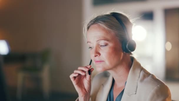 Conversando Conselho Mulher Com Fone Ouvido Call Center Para Comunicação — Vídeo de Stock