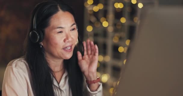 Call Center Consultoria Mulher Asiática Explicando Escritório Serviços Cliente Empresa — Vídeo de Stock