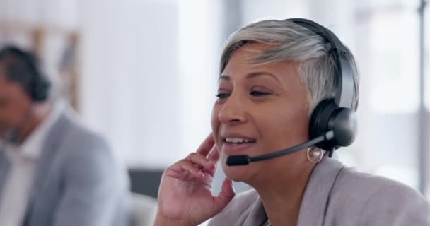 Happy Woman Face Call Center Headphones Consulting Customer Service Support — Stock video