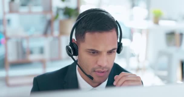商务人士 呼叫中心 以及办公室工作倦怠 压力或焦虑中的头疼 疲倦或精疲力竭的男性顾问代理在工作场所头痛或偏头痛 — 图库视频影像