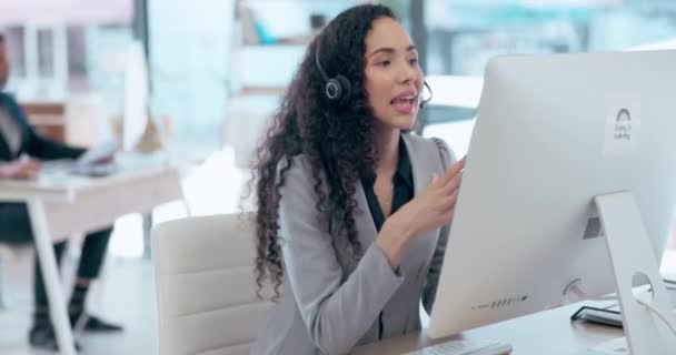 Kadını Çağrı Merkezi Tele Pazarlama Müşteri Hizmetleri Yerinde Danışmanlık Bilgisayarda — Stok video