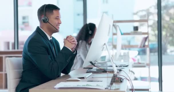 Forretningsmand Callcenter Rådgivning Med Hovedtelefoner Computeren Kundeservice Eller Support Agentur – Stock-video