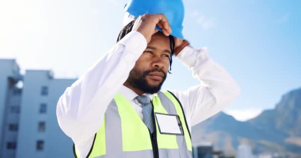 Ingénieur Construction Construction Plein Air Avec Homme Noir Avec Casque — Video