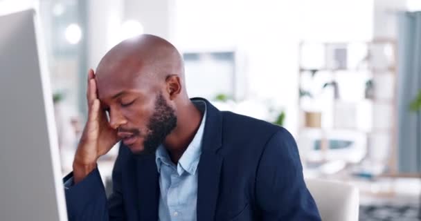 Άγχος Λάθος Και Επιχειρηματίας Στο Γραφείο Μια Αποτυχία Κρίση Πρόκληση — Αρχείο Βίντεο