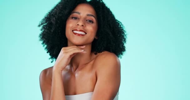 Donna Nera Viso Afro Cosmetici Bellezza Cura Della Pelle Sullo — Video Stock