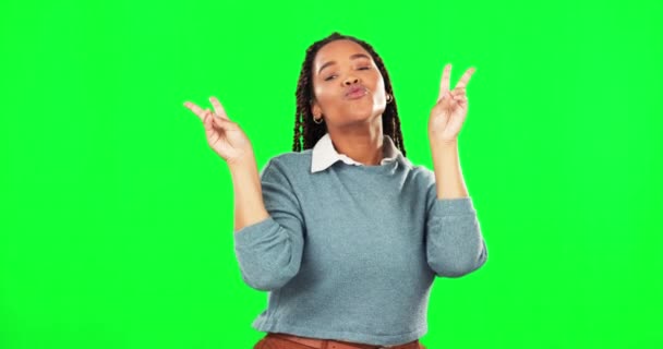 Pantalla Verde Gesto Mujer Haciendo Señal Mano Paz Símbolo Icono — Vídeos de Stock