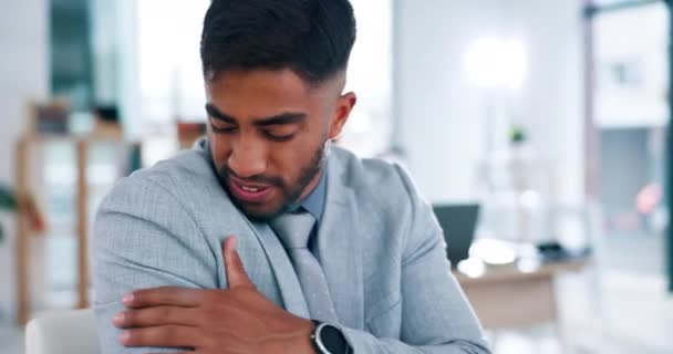 Entreprise Blessure Homme Avec Douleur Épaule Tension Tension Musculaire Sur — Video