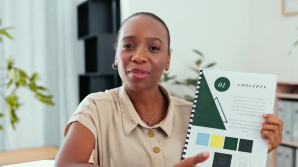 Πρόσωπο Μαύρη Γυναίκα Και Βιντεοκλήση Χαρτιά Για Επιχειρηματικές Ιδέες Στο — Αρχείο Βίντεο