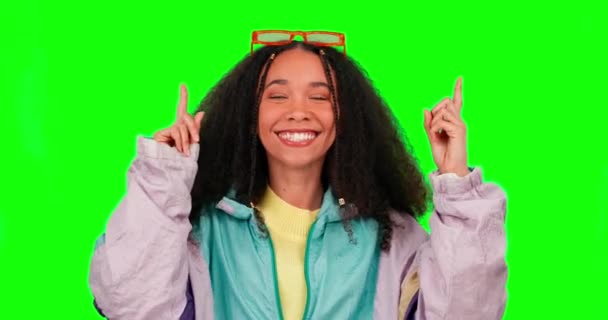 Face Green Screen Woman Pointing Smile Choice Girl Studio Background — Stock Video