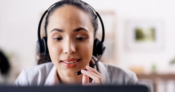 Τηλεφωνικό Κέντρο Εξυπηρέτηση Πελατών Γυναίκα Στην Επικοινωνία Crm Συνομιλία Εξήγηση — Αρχείο Βίντεο