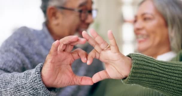 Coração Mãos Casal Casa Por Amor Bondade Compromisso Com Vida — Vídeo de Stock