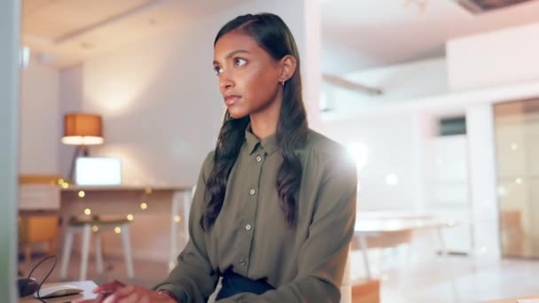 Erhverv Beslutning Indisk Kvinde Tænker Mulighed Valg Med Stress Mål – Stock-video
