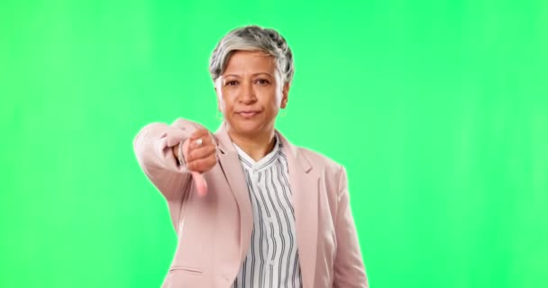 Пальцами Вниз Женщина Рука Подписывают Зеленом Экране Плохой Отзыв Плохой — стоковое видео