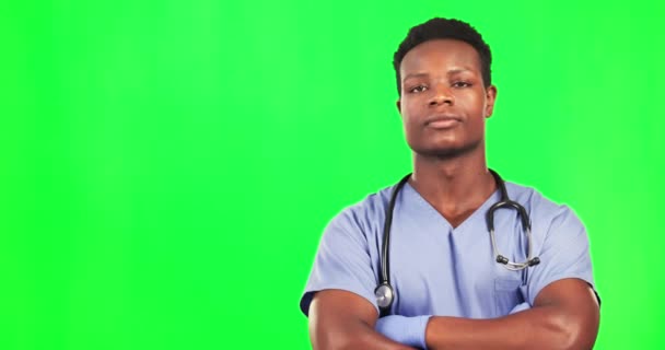 Pantalla Verde Cara Del Médico Negro Estudio Sacudiendo Cabeza Rechazar — Vídeos de Stock