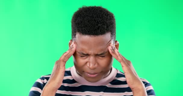 Черный Человек Голова Боль Зеленом Экране Выгоранием Стрессом Тревогой Студийном — стоковое видео