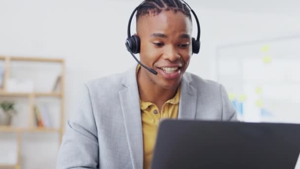 Klantenservice Laptop Videogesprek Happy Black Man Netwerken Webinar Online Conferentie — Stockvideo