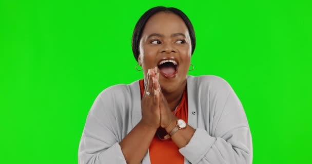 Zwarte Vrouw Verrassing Feest Applaus Groen Scherm Voor Het Winnen — Stockvideo