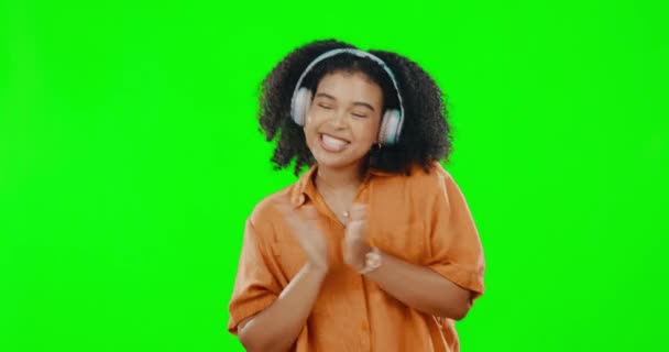 Pantalla Verde Mujer Baile Con Música Excitada Estudio Libertad Celebración — Vídeo de stock