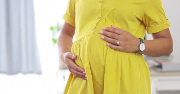 Detailní Záběr Těhotné Ženy Dotýkající Žaludku Péče Mateřství Zdravím Přirozeným — Stock video