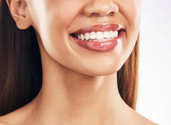 Wanita Mulut Dan Gigi Dengan Gigi Dan Senyum Kebahagiaan Dengan — Stok Foto