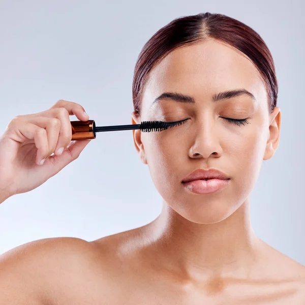 Schoonheid Gezicht Vrouw Met Mascara Make Cosmetica Product Borstel Oog — Stockfoto