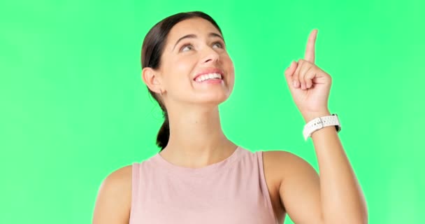 Счастливое Женское Лицо Указание Продвижение Товара Зеленом Экране Счастье Улыбка — стоковое видео