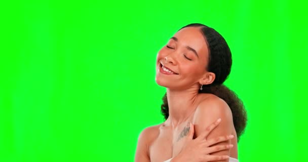 Belleza Piel Tacto Con Una Mujer Fondo Pantalla Verde Estudio — Vídeo de stock