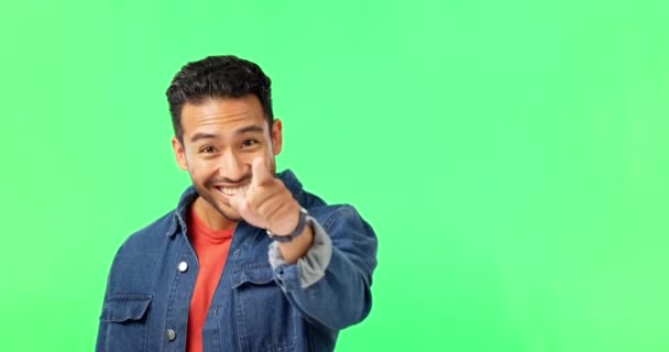 Yüz Yeşil Ekran Asyalı Adam Seni Işaret Ediyor Stüdyo Arka — Stok video