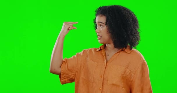 Pantalla Pequeña Tamaño Verde Con Cara Mujer Que Muestra Medida — Vídeos de Stock